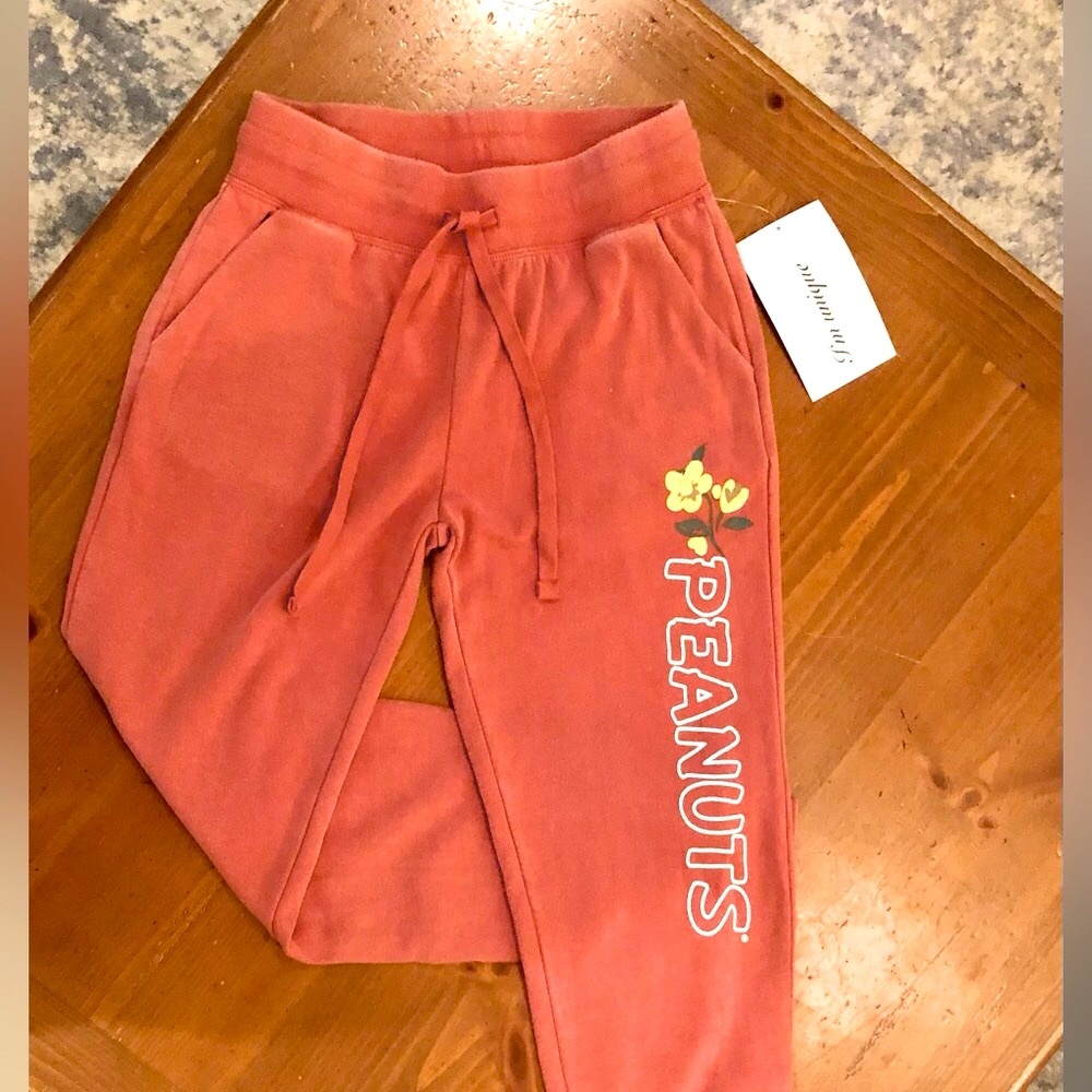 Women’s Peanuts Sweatpants